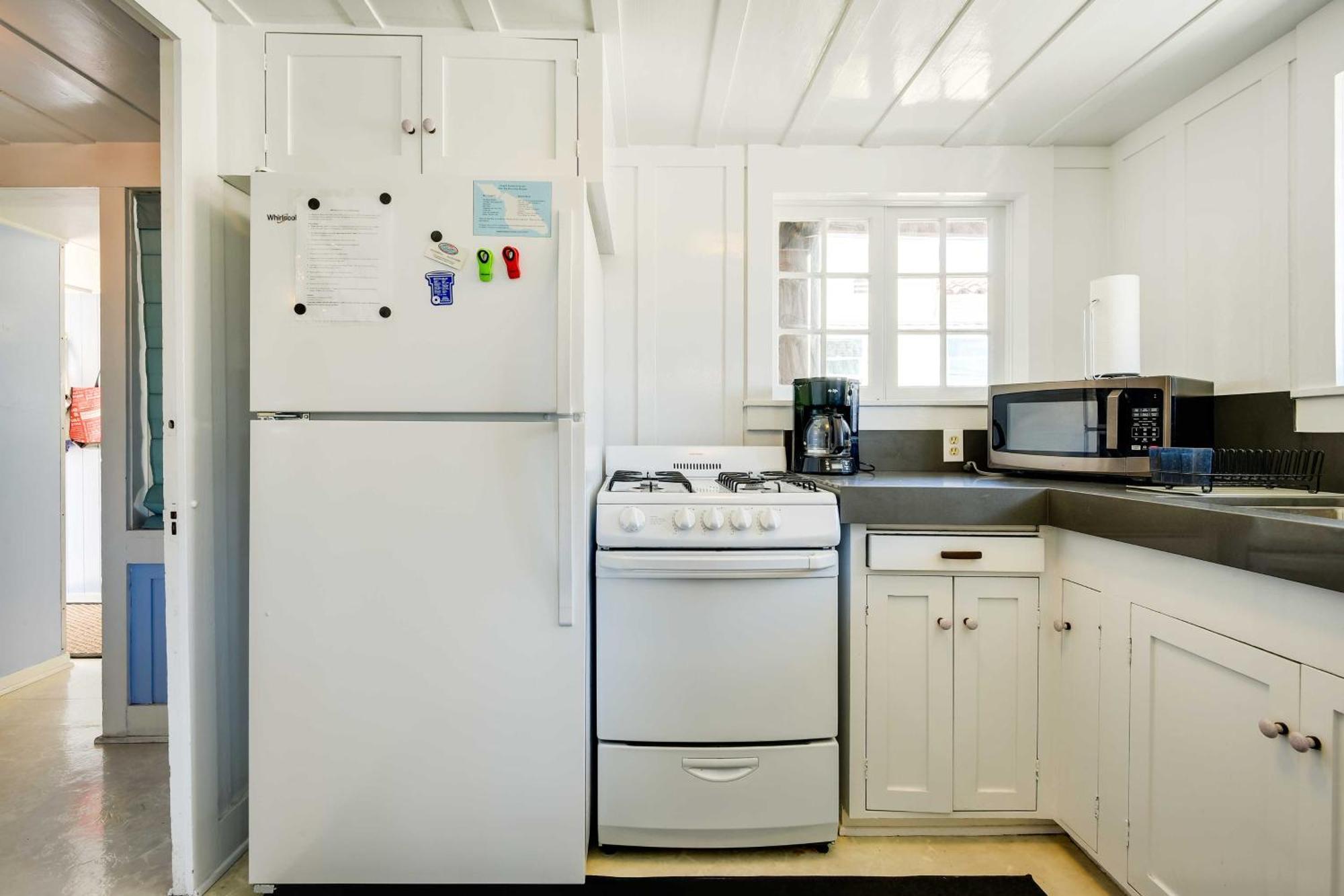 Charming Catalina Gem With Deck Walk To The Beach! Avalon Esterno foto